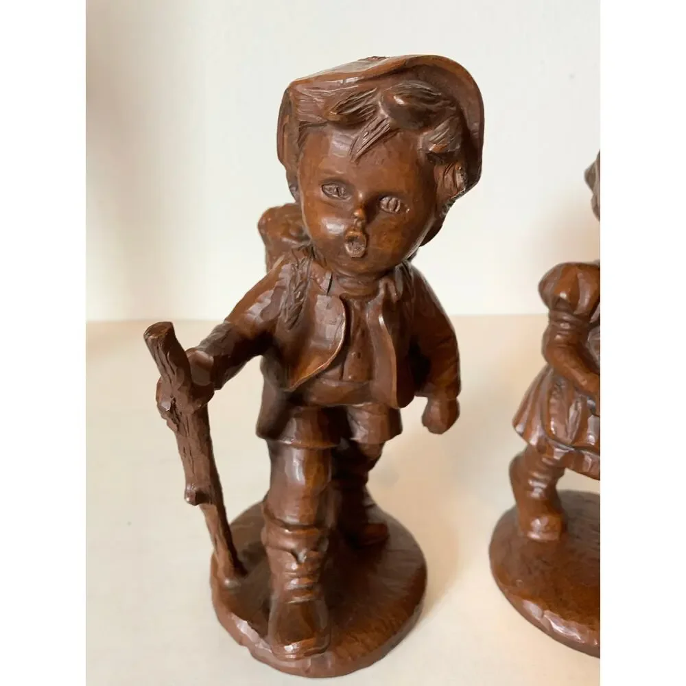 Red Mill Mfg. 1989 2 hiking children figurines statues hiking gathering